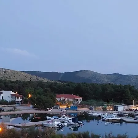 Lejlighed In Zaboric With Sea View, Balcony, Air Conditioning, Wifi 5177-1 *