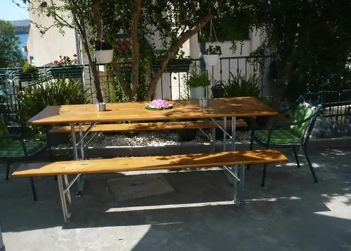 In Zaboric With Sea View, Balcony, Air Conditioning, Wifi 5177-1 Lejlighed