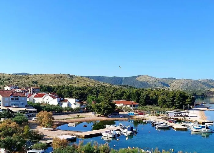 In Zaboric With Sea View, Balcony, Air Conditioning, Wifi 5177-1 Lejlighed *